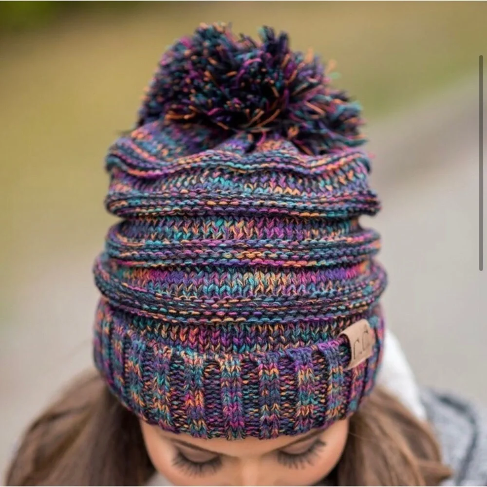 LAST ONE: Women’s oversized slouchy multi color pom pom beanie cute winter hat - Picture 3 of 5